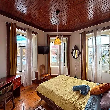 Oliva Hostal